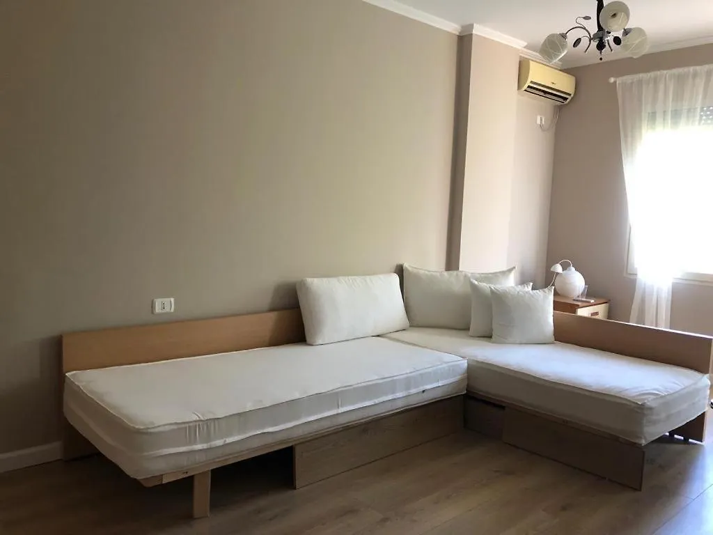 Garden View! Seaside Apartment Dıraç